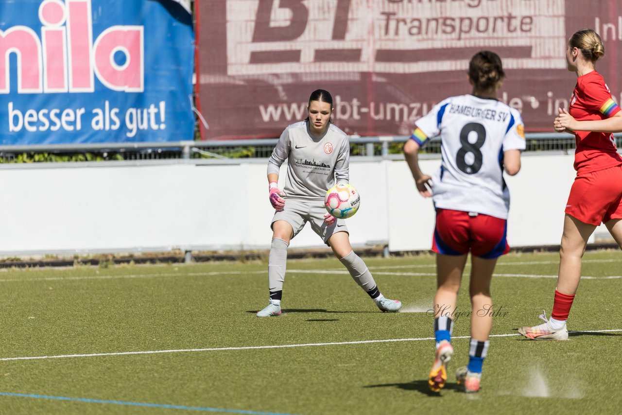 Bild 136 - wBJ Lotto Pokal Finale  Eimsbuetteler TV - Hamburger SV : Ergebnis: 0:3